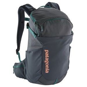 NWT 26L Patagonia Nine Trails Backpack women’s size L/XL in Smolder Blue